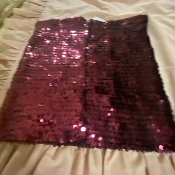 NWT~.H&M Wine Sequin Top Strapless Stretchy Bandeau~Med - Picture 3 of 11